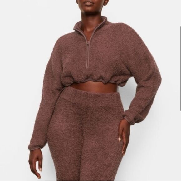 NWT SKIMS Garnet Cozy Knit Sherpa Teddy Cropped Pullover Half Zip Up Size XXS/XS - Picture 3 of 10